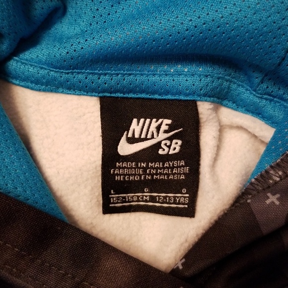 NIKE THERMA-FIT HODDIE - Picture 5 of 5
